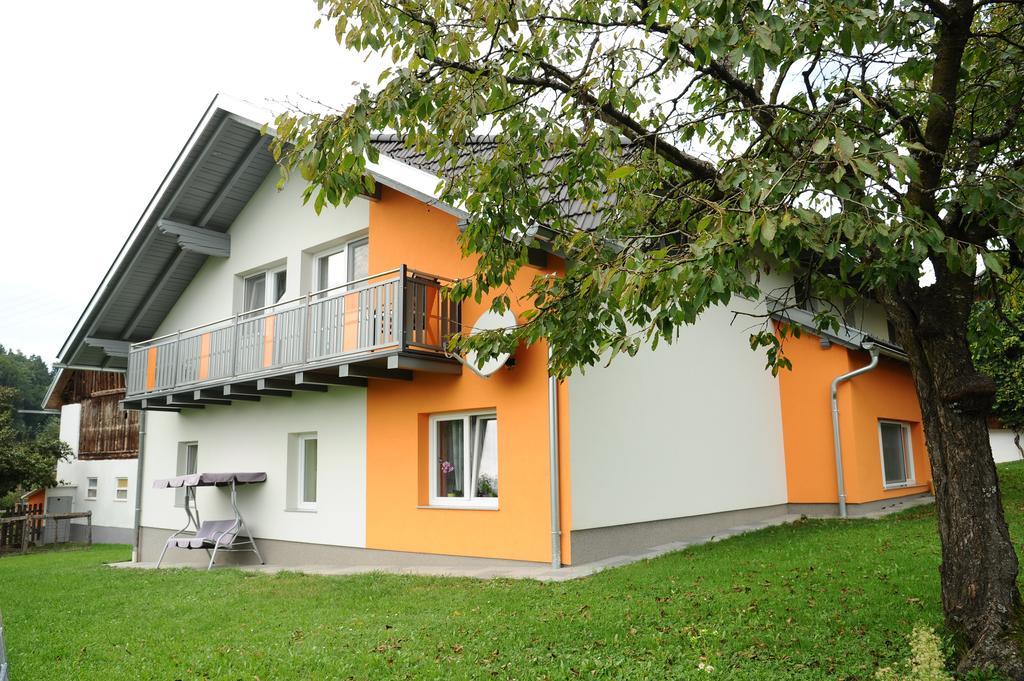 Fruehstueckspension Lach Bed and Breakfast Eberndorf Esterno foto